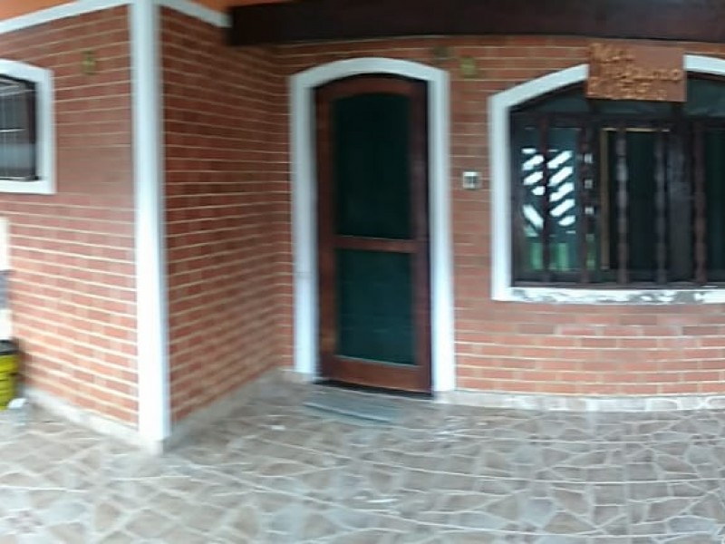 CASA EM ITANHAÉM NO JD. MARAMBAIA